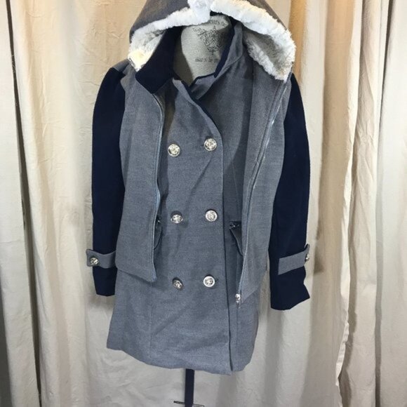 Double-Breasted Hooded Coat With Faux Fur Lining & Button Details Peacoat  nwot - Picture 6 of 14